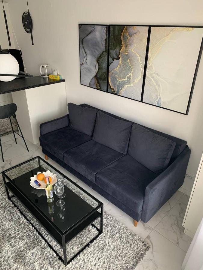 New Modern Apartment อุชโฮรอด ภายนอก รูปภาพ