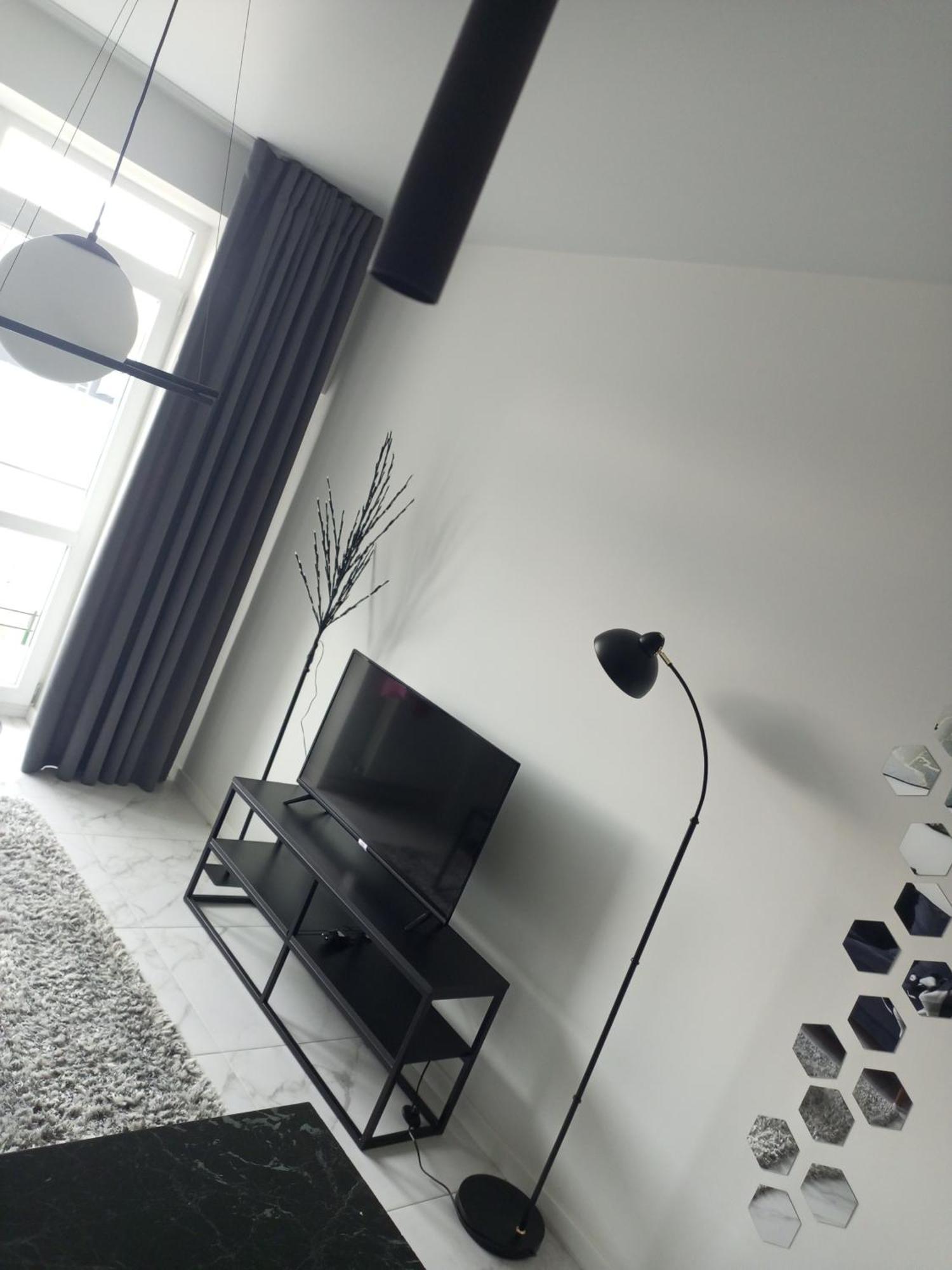 New Modern Apartment อุชโฮรอด ภายนอก รูปภาพ